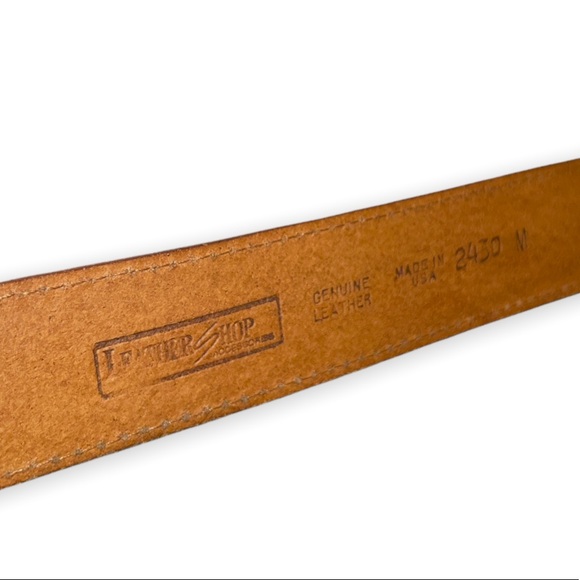 Leather Shop Accessories Brown Leather Belt Made in USA Size M Gold Buckle 29” - Picture 4 of 6